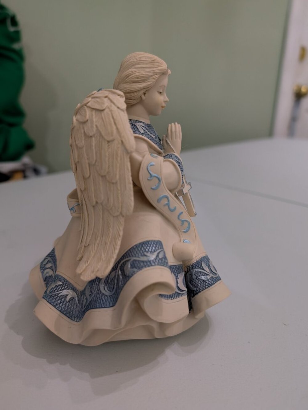Sarah's Angels "In God We Trust" Figure - Picture 5 of 10